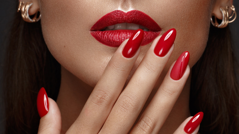 Red lips and red nails 