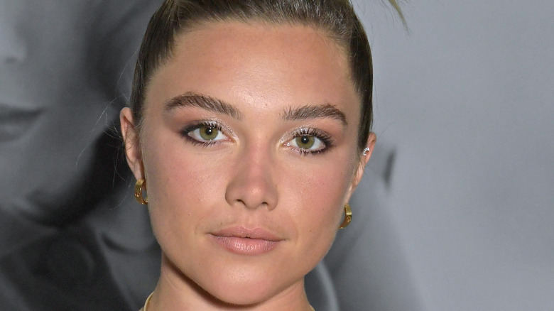 Florence Pugh posing