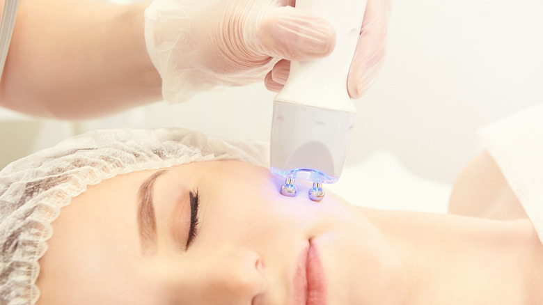 Microcurrent facial treatment