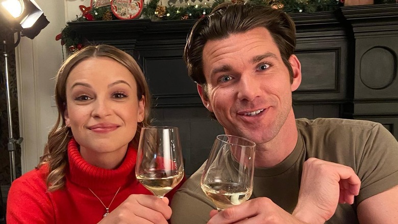 Kevin McGarry and Kayla Wallace interview each other on ET