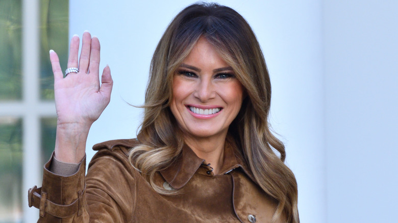 Melania Trump waving
