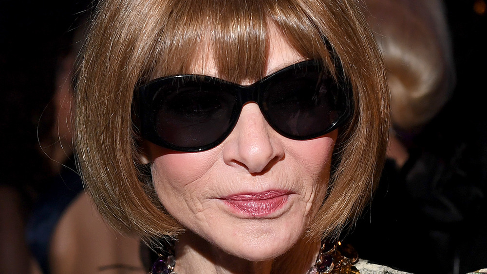 Anna Wintour in big sunglasses