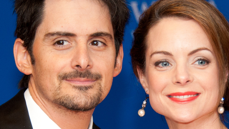 Brad Paisley poses with Kimberly Williams-Paisley