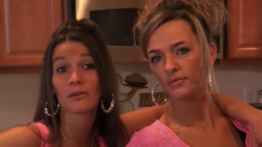 Gypsy Sisters in kitchen