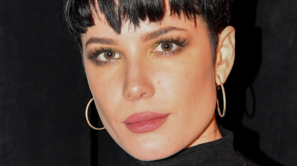 close up of Halsey with dark hair