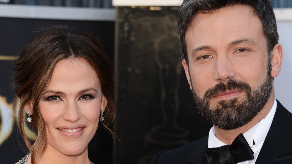 Jennifer Garner, Ben Affleck posing