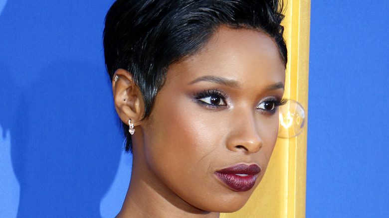 Jennifer Hudson poses on the red carpet