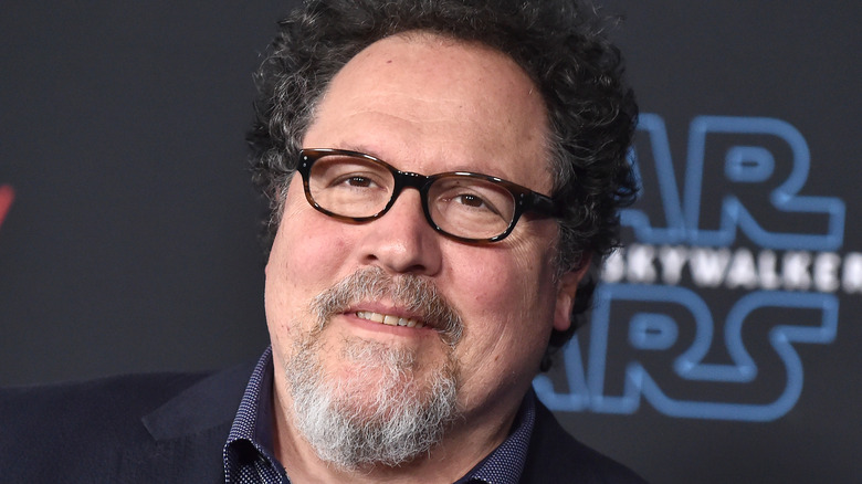 Jon Favreau posing