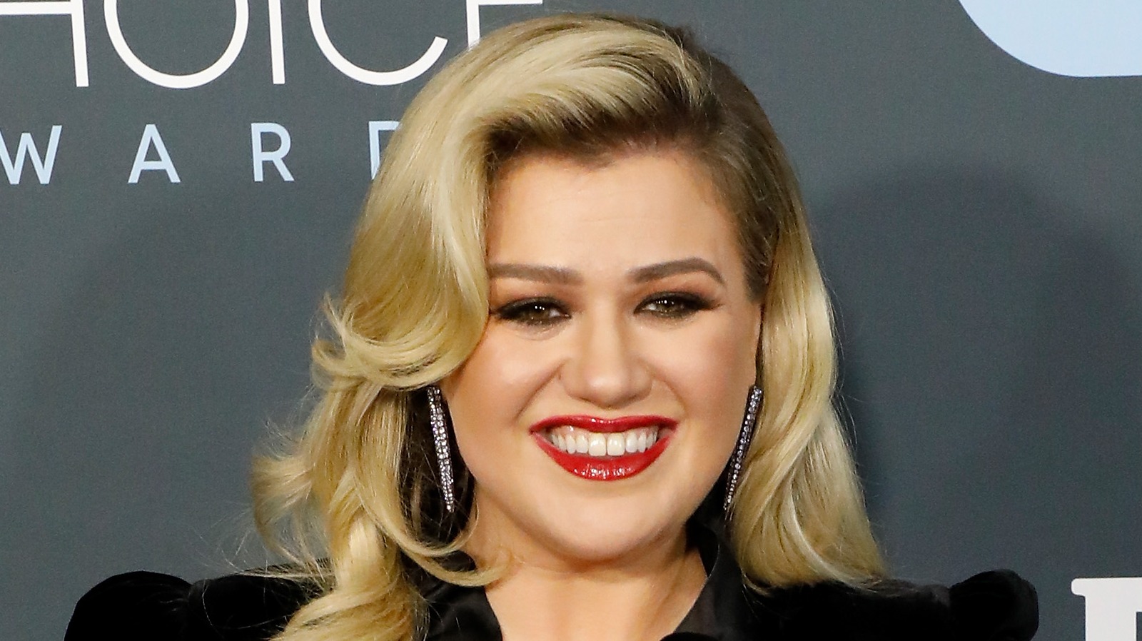 The Real Reason Kelly Clarkson Lost Weight