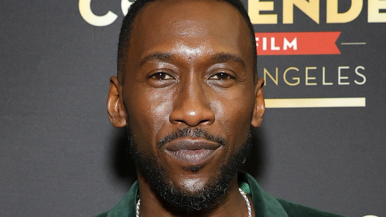 Mahershala Ali posing for a picture