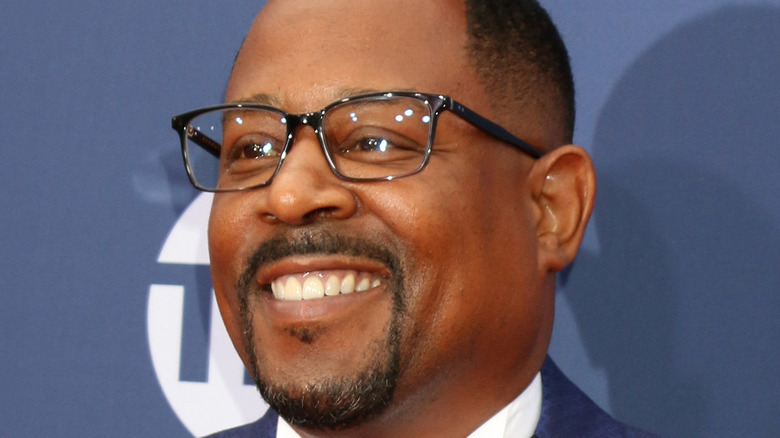 Martin Lawrence poses on the red carpet