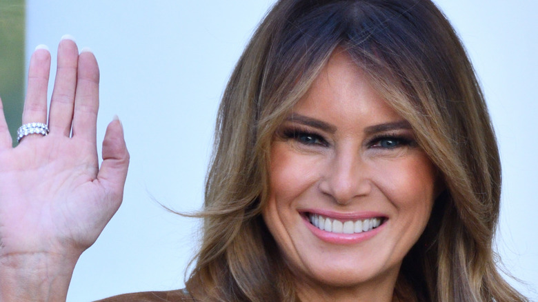 Melania Trump waving