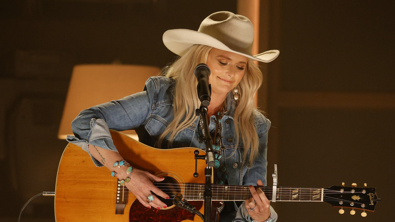Miranda Lambert performing