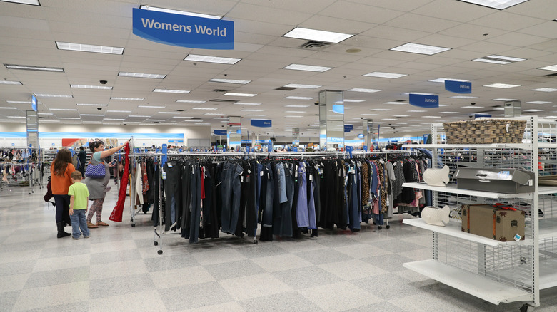 ross dress for less clothing store