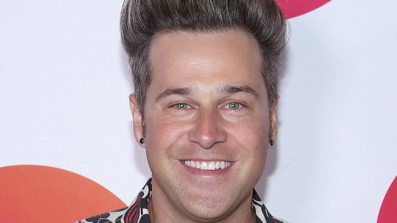 Ryan Cabrera smiles on the red carpet