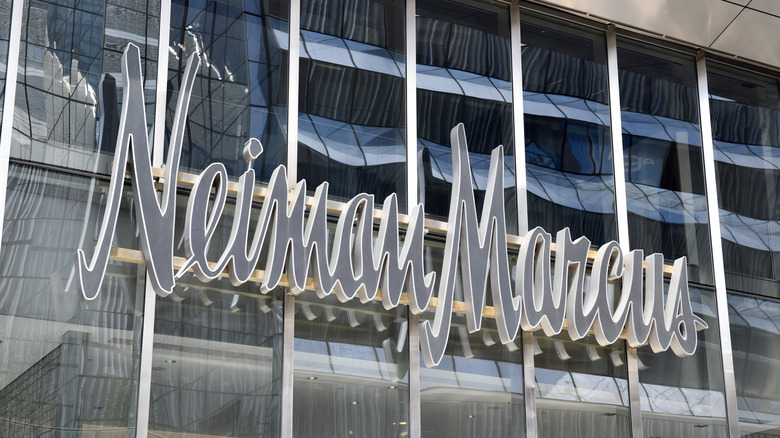 The Real Reason So Many Mall Department Stores Are Closing