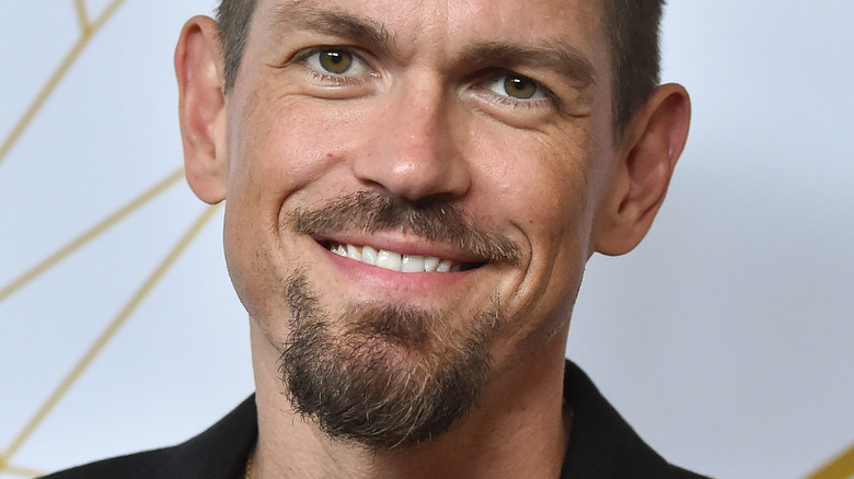 Steve Howey smiling