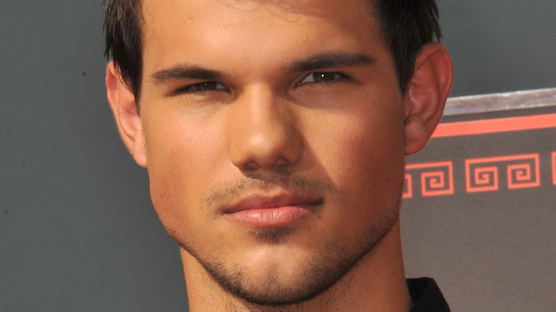 Taylor Lautner on the red carpet 