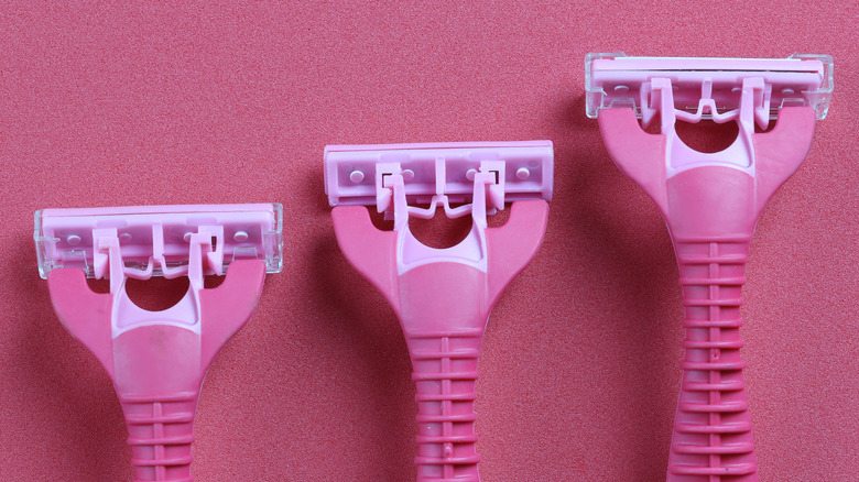 pink razors