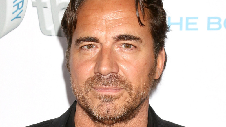 Thorsten Kaye posing