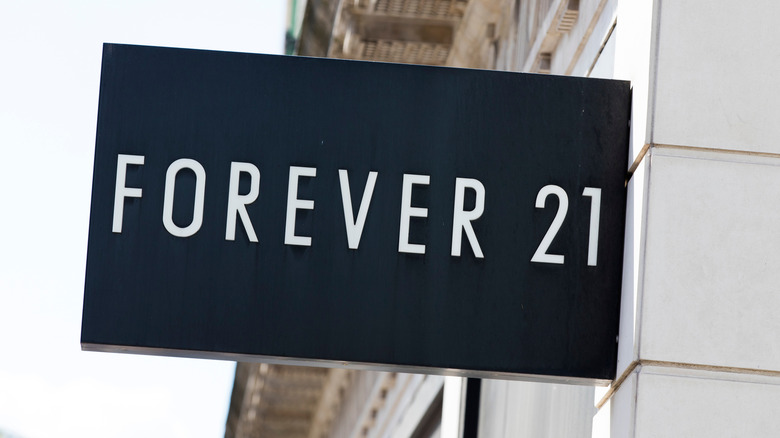 The Real Reasons You Should Avoid Shopping At Forever 21 Are Now Clear