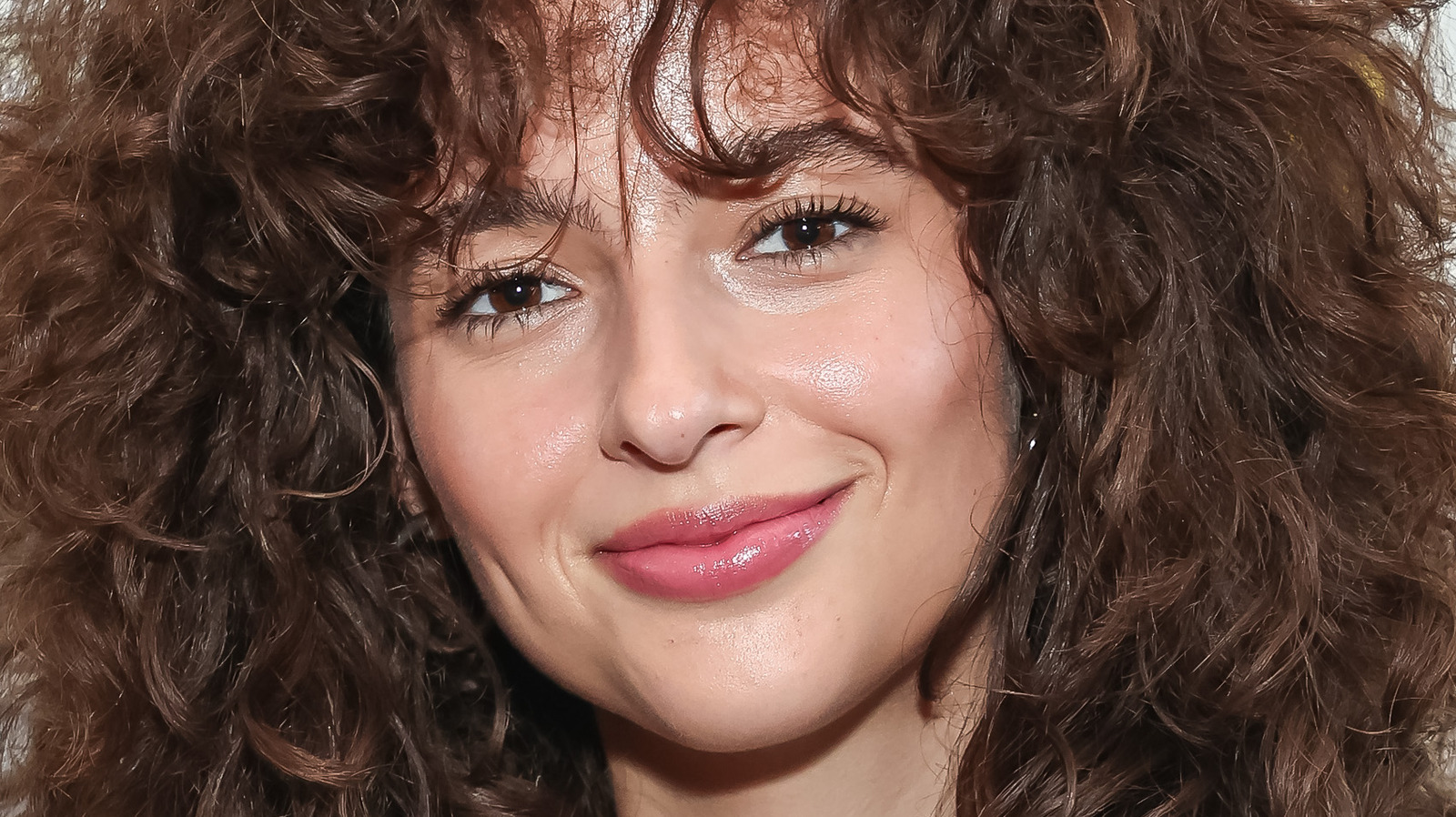 The Resort's Nina Bloomgarden Shares Stories About Her Time On Set - Exclusive Interview