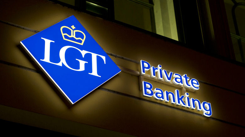 A lit up store front with the LGT Private Banking logo