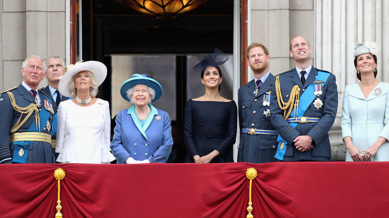 British Royal Family on Buckingham Palace balcony
