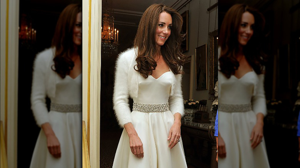 Størrelse reparere Vær venlig The Second Wedding Dress You Forgot Kate Middleton Wore