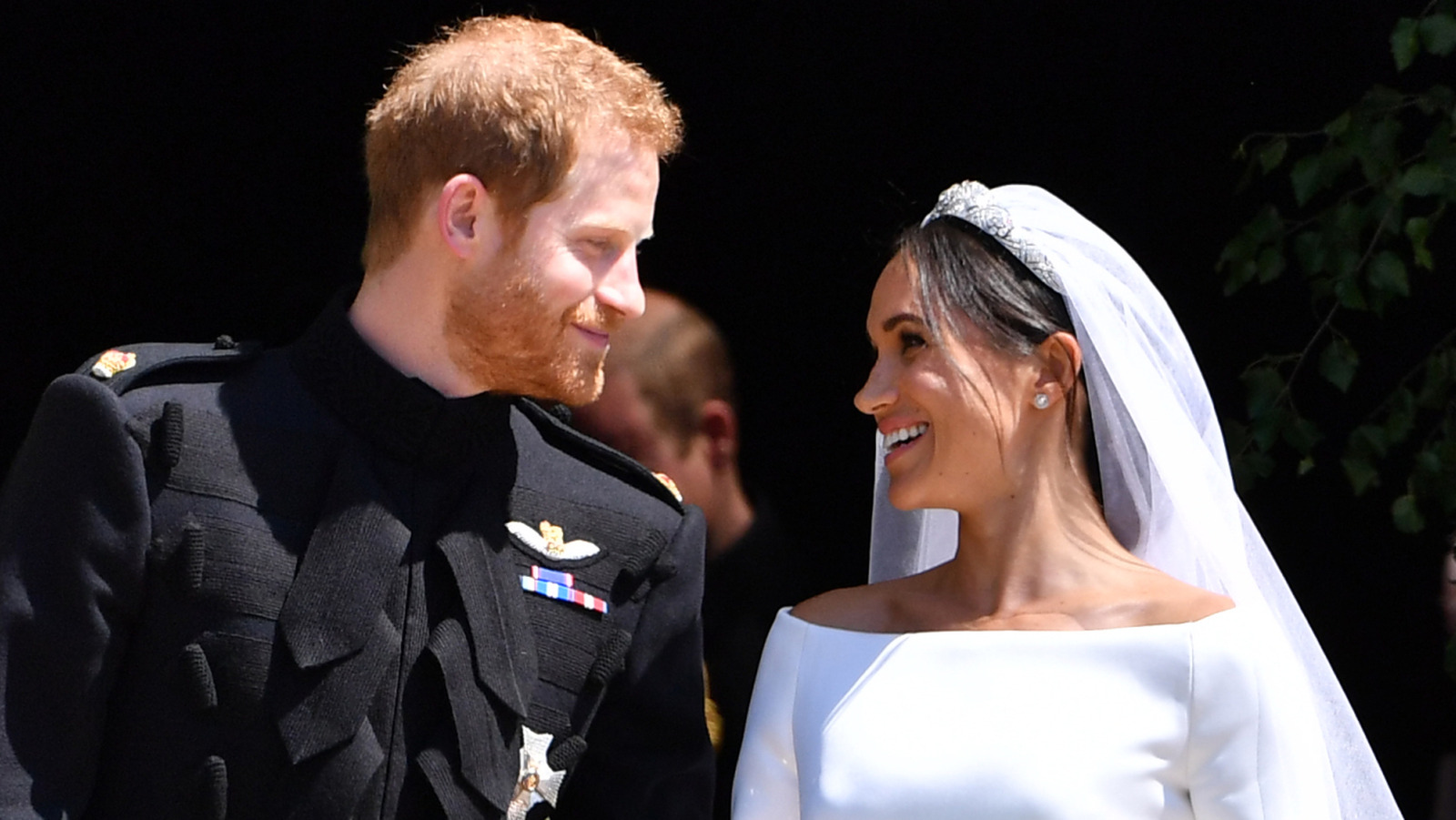 <a href="https://www.thelist.com/1858376/prince-harry-meghan-markle-wedding-chelsy-davy/" target="_blank">The Shady Detail Everyone Missed At Harry & Meghan’s Wedding That Involves His Ex Chelsy</a>