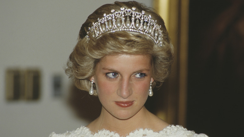 princess Diana wearing a crown