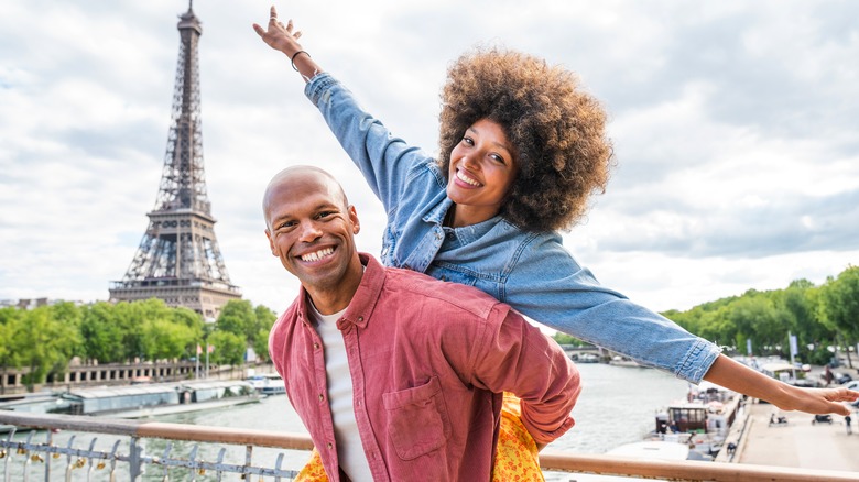 couple in front of Eiffel tower
