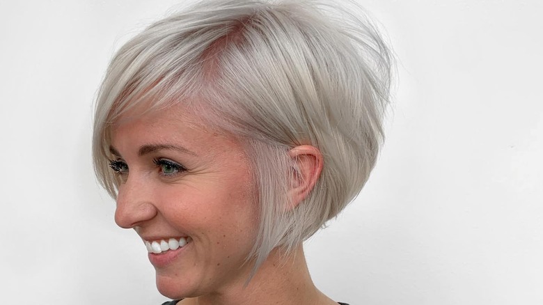 The Stacked Bob Is Making A Comeback. Here's How To Rock The Retro Cut In  2023
