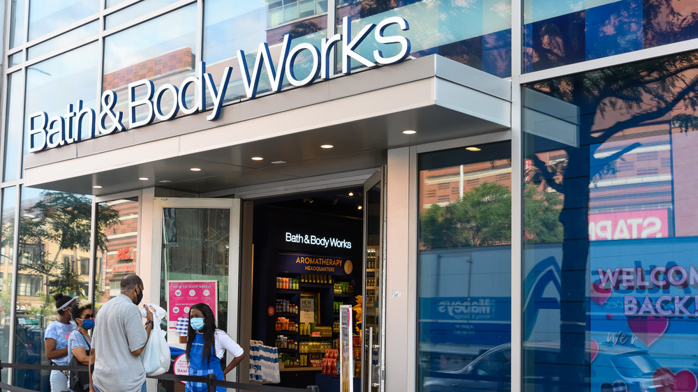 The exterior of a Bath & Body Works store
