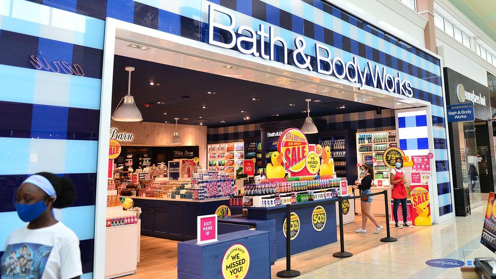 The exterior of a Bath & Body Works store