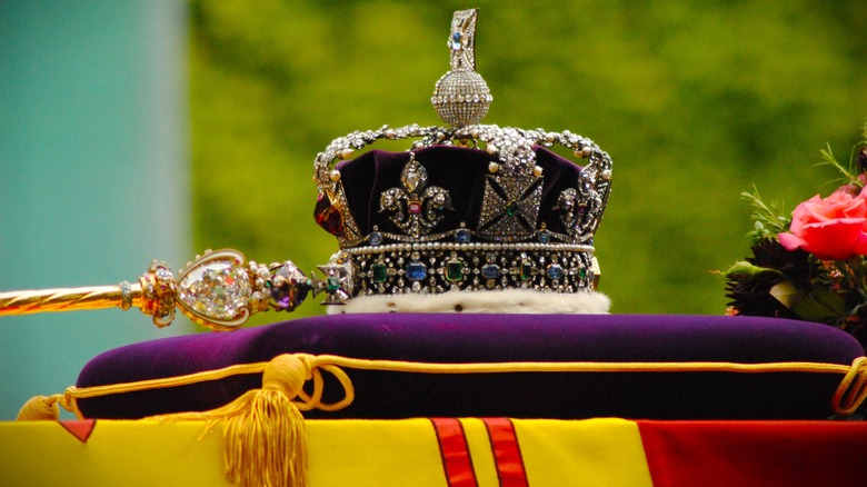 Queen Elizabeth's funeral procession at Westminster Abbey