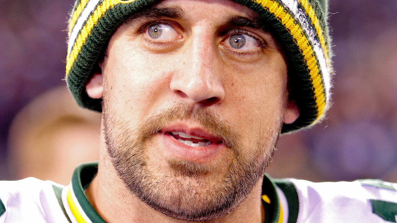 Aaron Rodgers on the field 