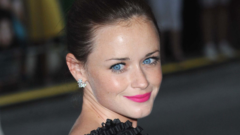 Alexis Bledel posing on the red carpet