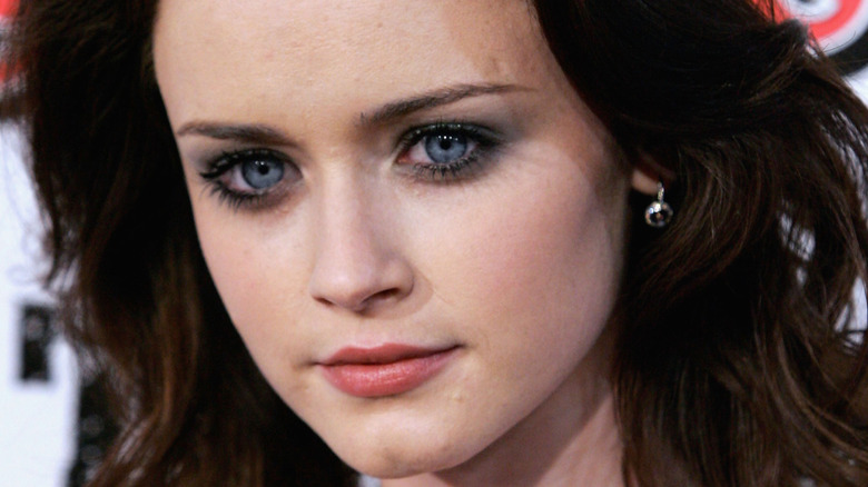 Alexis Bledel with wavy hair