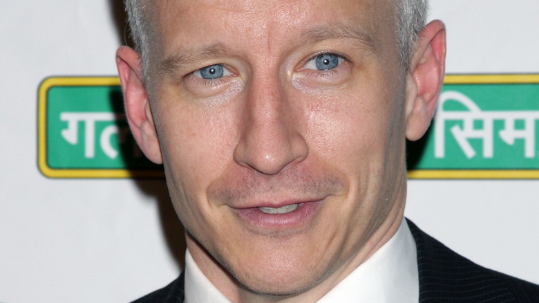Anderson Cooper attending an event