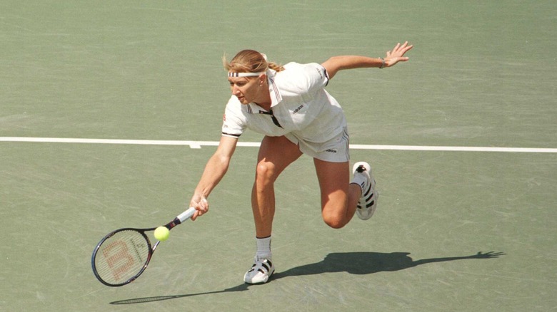 Anna Kournikova playing tennis in 1996