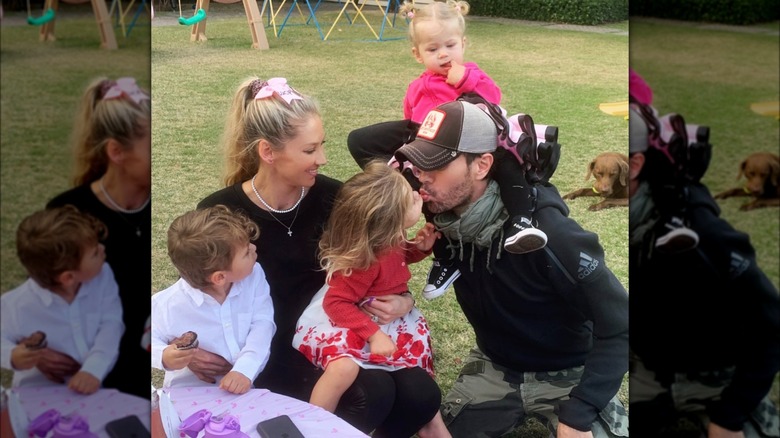 Anna Kournikova and Enrique Iglesias with their kids in 2022