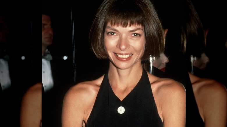 Anna Wintour smiling in 1980s New York