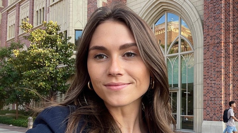 Sophie Flay smiles in a selfie on USC campus.