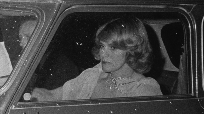 tourner nicotine technique camilla parker bowles 1981 repos Apporter ...