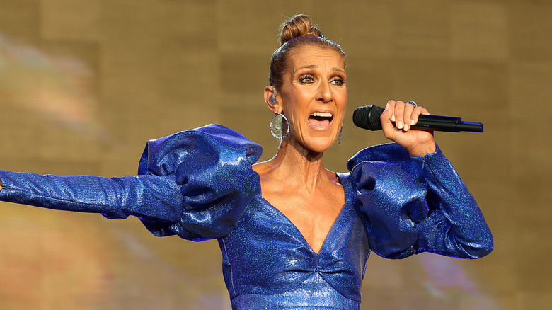 Céline Dion performing
