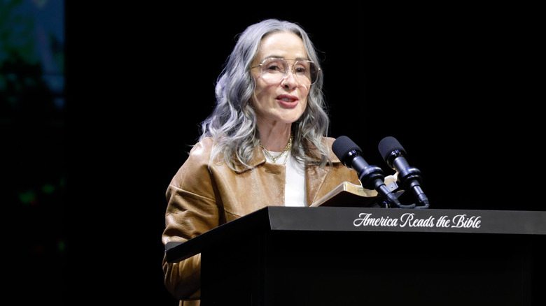 Patricia Heaton with her natural gray hair as a keynote speaker in 2026