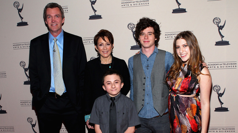 Patricia Heaton with The Middle cast in 2012