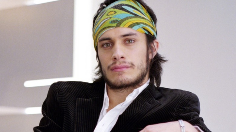 Gael García Bernal leaning