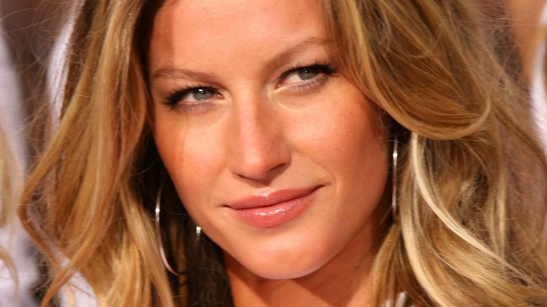 Gisele Bündchen smiling